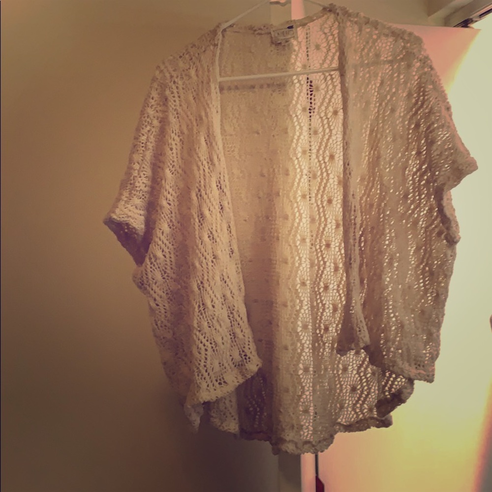 Lace pattern shawl